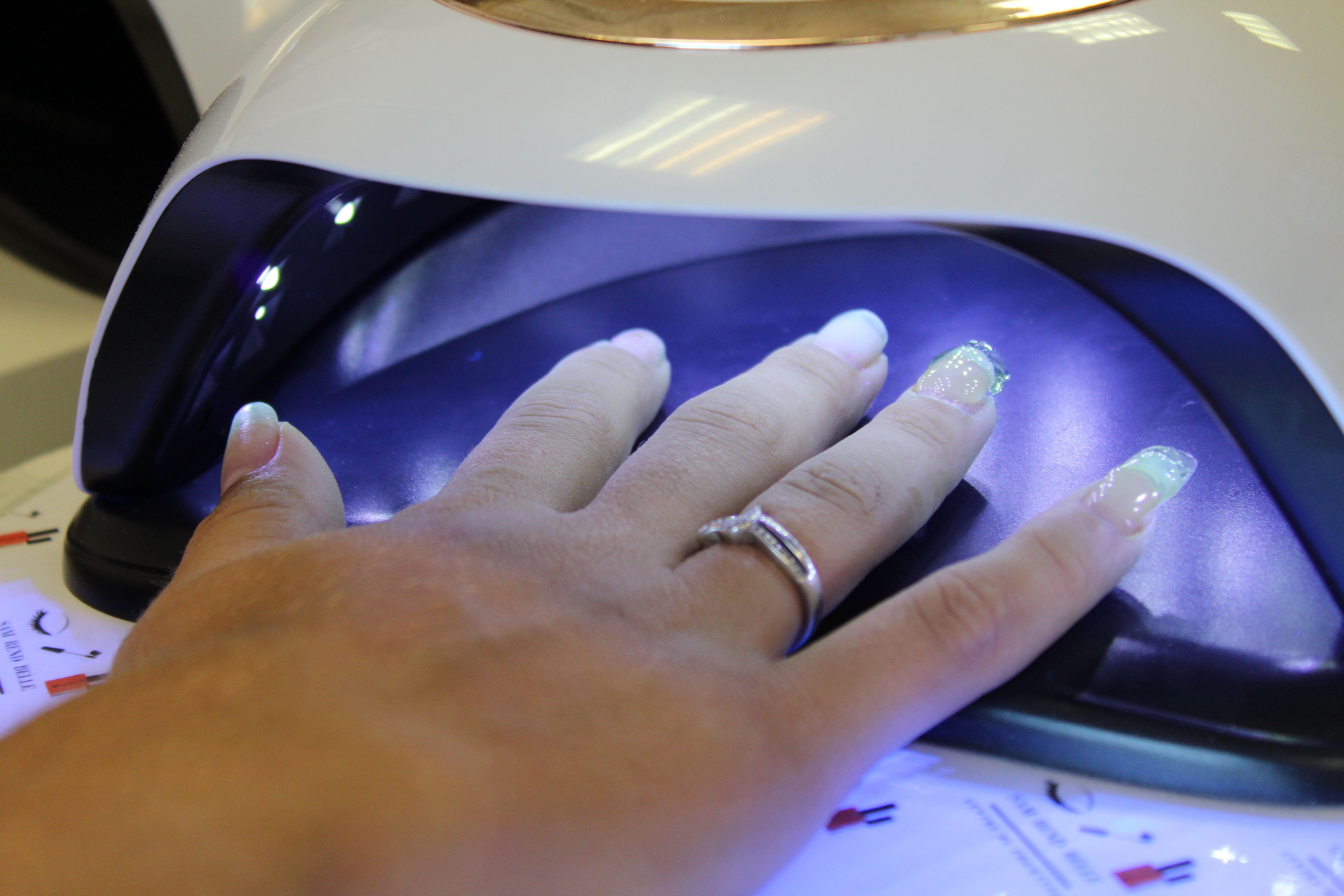 Prothesiste ongulaire valbonne 07 image